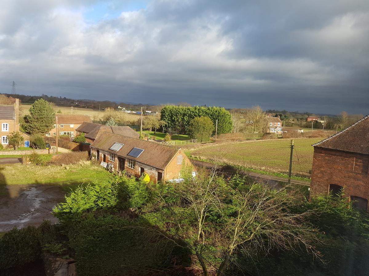 Отель Moseley Farm Вустер Экстерьер фото